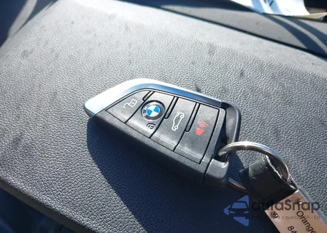 2025 BMW X4 xDrive30I z USA, uszkodzony, nr VIN 5UX33DT0XS9Z61810